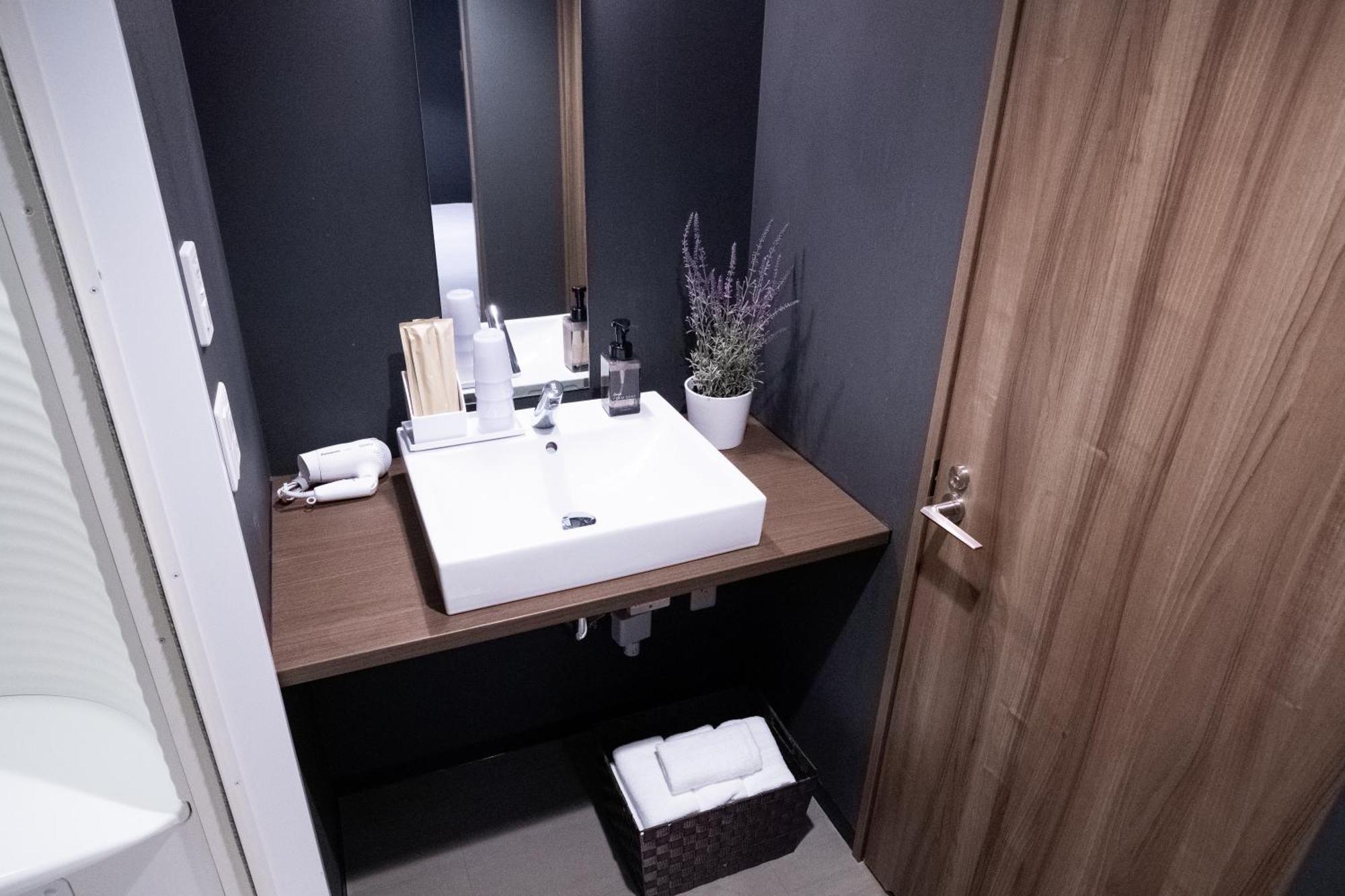 Wayfarer Shinsaibashi Otel Osaka Oda fotoğraf